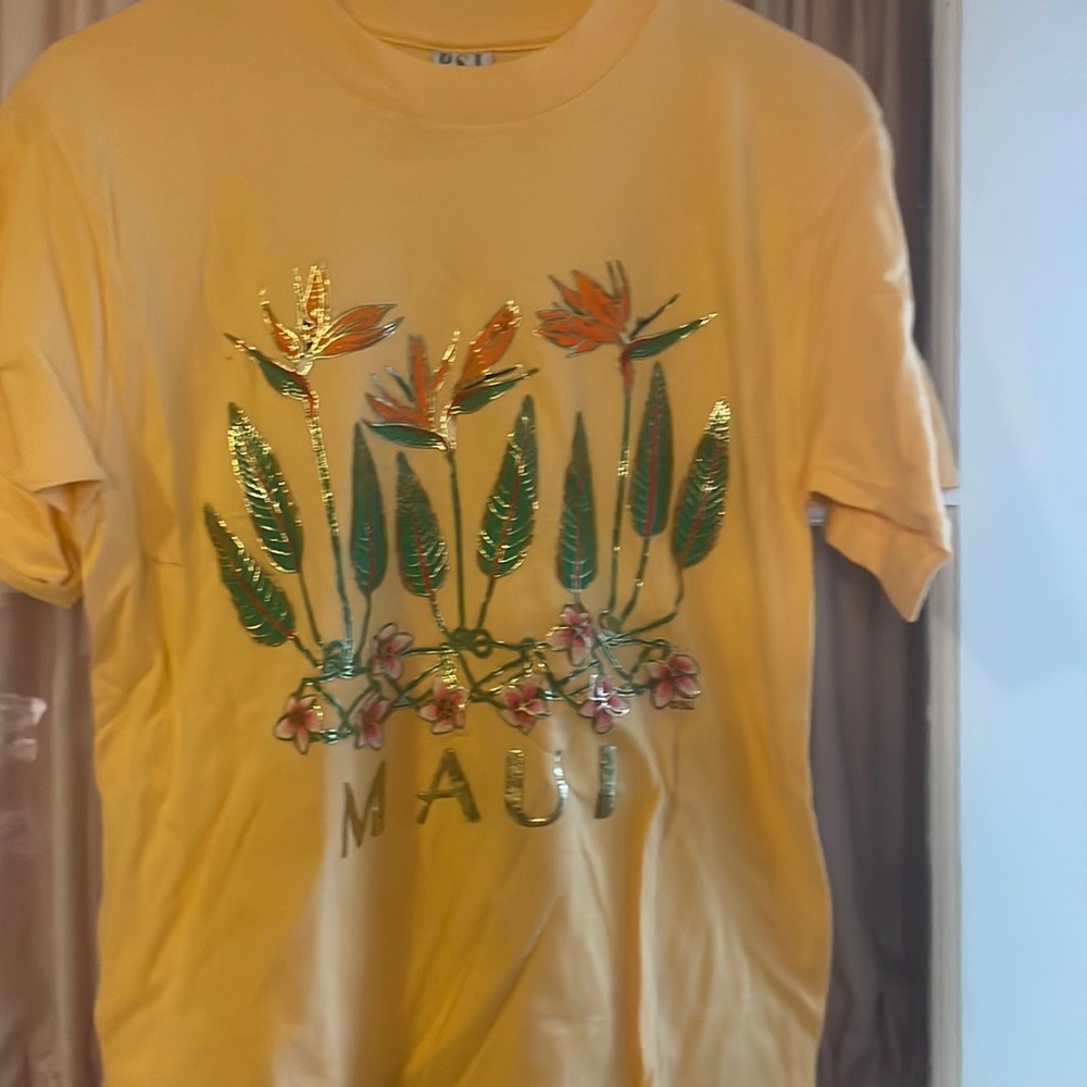 Women’s T shirts
